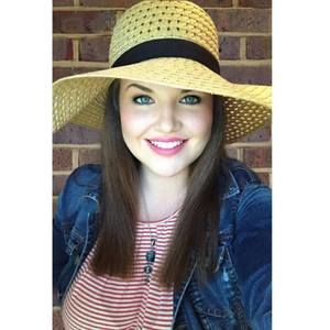 Meet your Posher, Rebecca